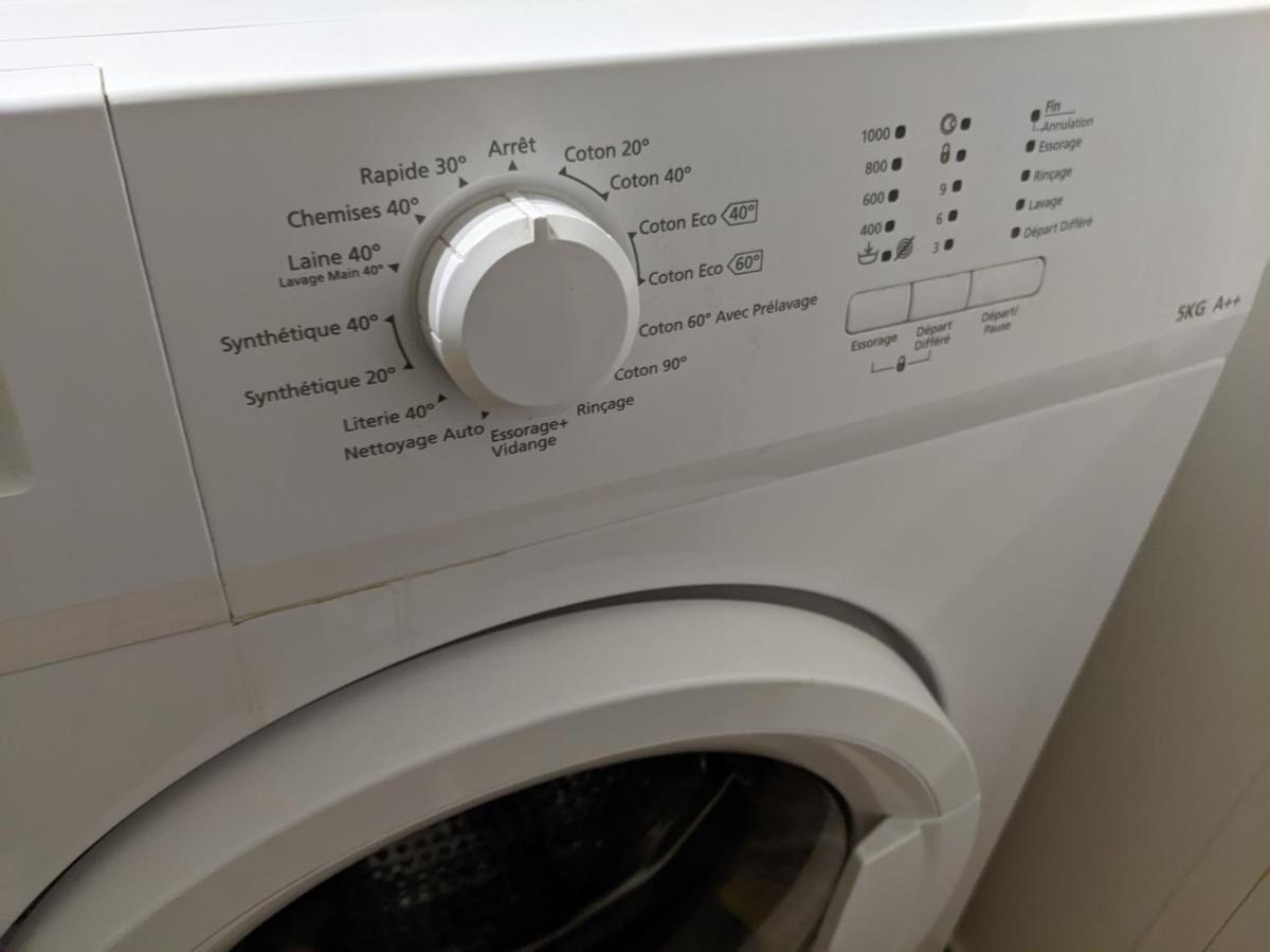 Logement Charmant Charpennes ビユールバンヌ エクステリア 写真