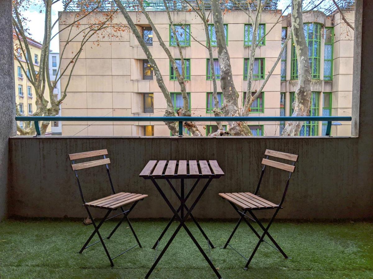 Logement Charmant Charpennes ビユールバンヌ エクステリア 写真